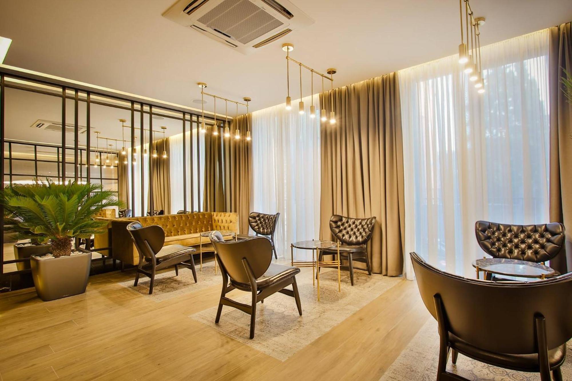 Hotel Tuta Tbilisi Esterno foto