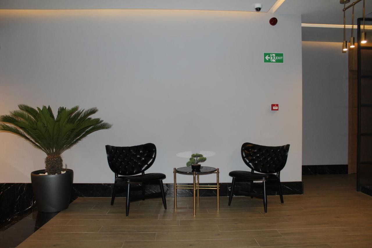 Hotel Tuta Tbilisi Esterno foto