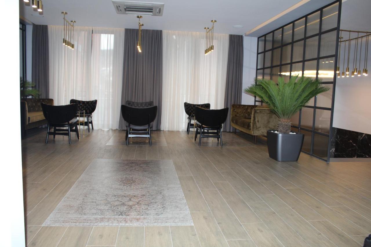 Hotel Tuta Tbilisi Esterno foto